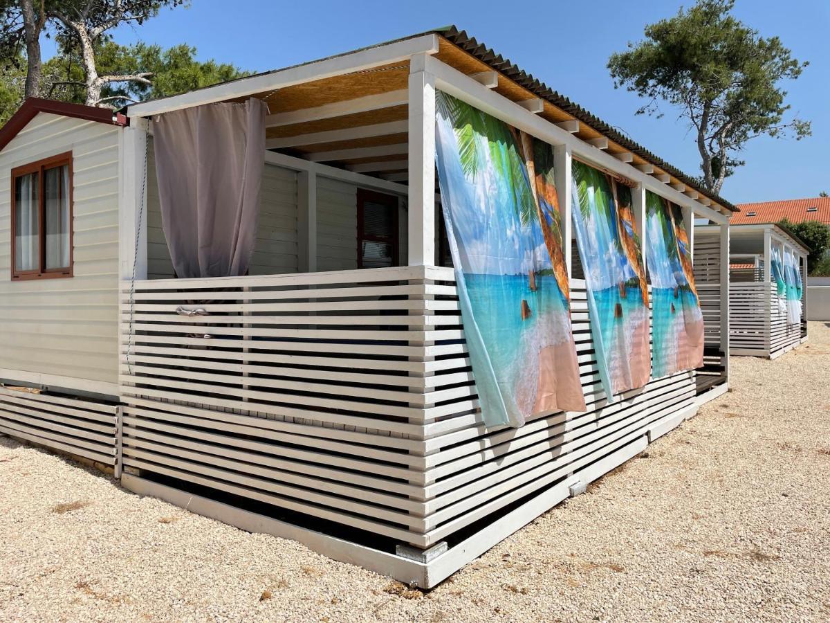 Dalmacia Mobile Homes And Caravans At The Beach 프리블라카 외부 사진