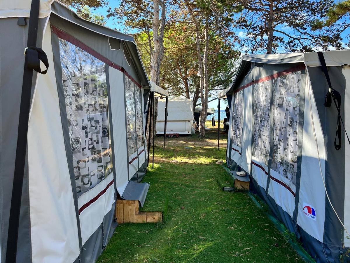Dalmacia Mobile Homes And Caravans At The Beach 프리블라카 외부 사진